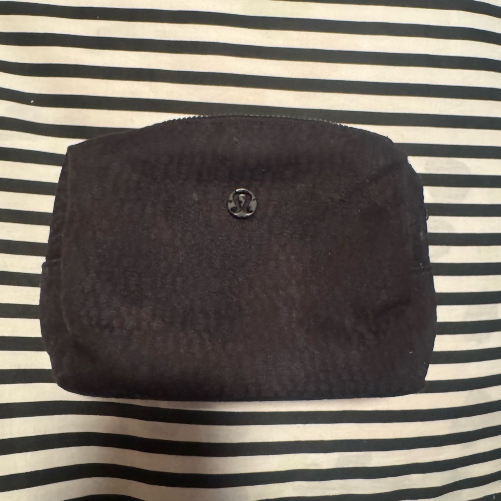Lululemon Makeup Bag